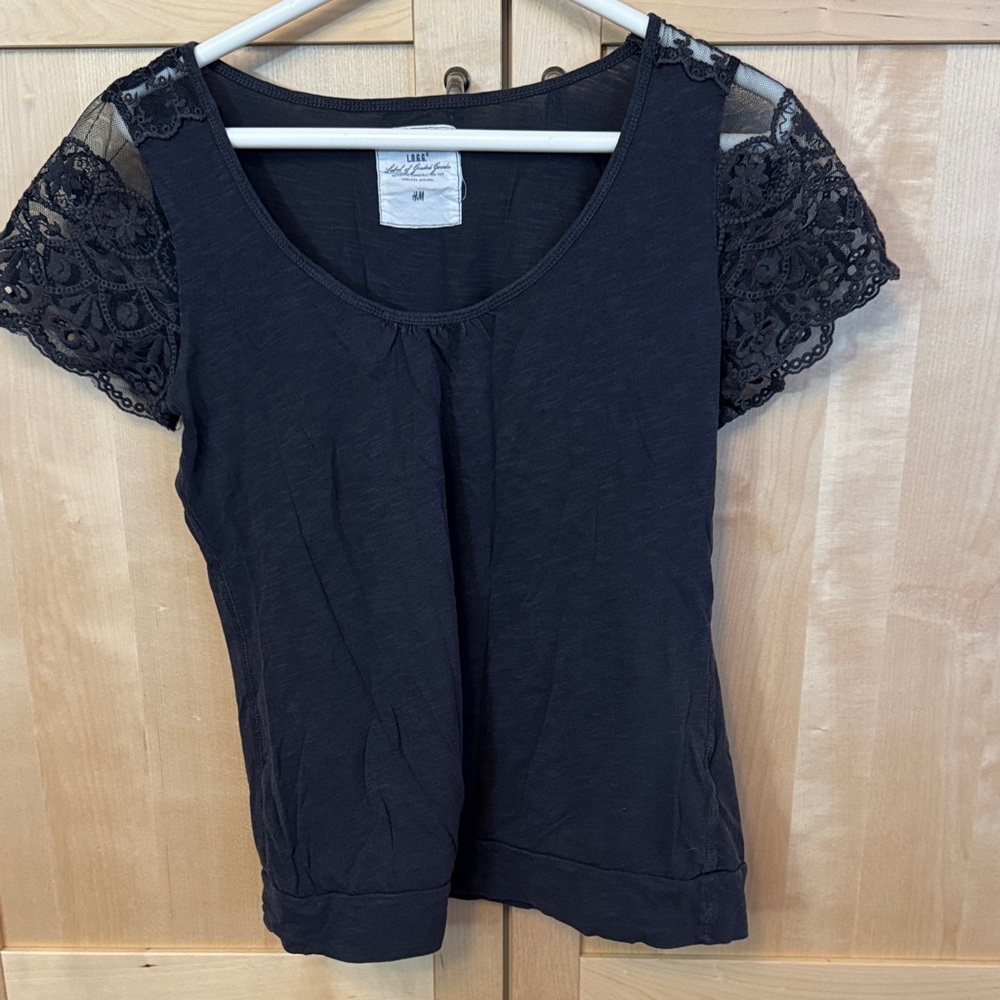 Chic Black Lace Sleeve Blouse